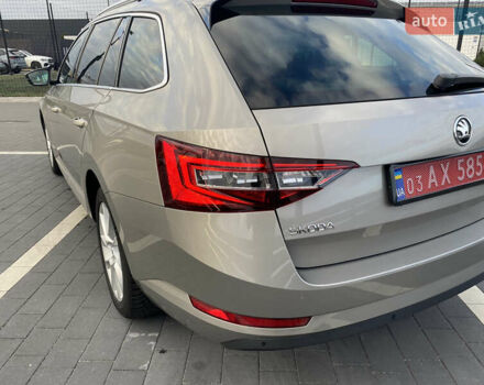 Бежевый Шкода Суперб, объемом двигателя 2 л и пробегом 276 тыс. км за 16800 $, фото 7 на Automoto.ua