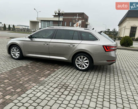 Бежевый Шкода Суперб, объемом двигателя 1.97 л и пробегом 277 тыс. км за 16950 $, фото 23 на Automoto.ua