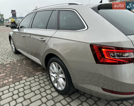 Бежевый Шкода Суперб, объемом двигателя 1.97 л и пробегом 277 тыс. км за 16950 $, фото 7 на Automoto.ua