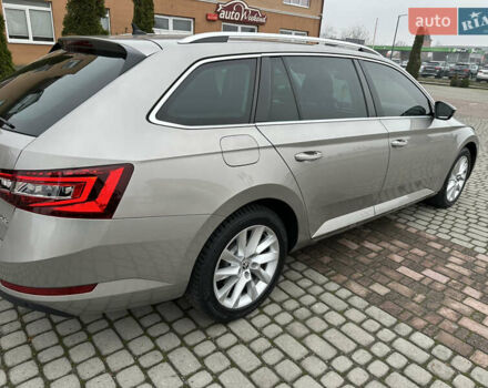 Бежевый Шкода Суперб, объемом двигателя 1.97 л и пробегом 277 тыс. км за 16950 $, фото 12 на Automoto.ua