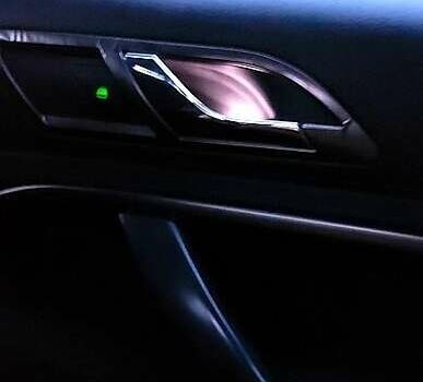 Бежевый Шкода Суперб, объемом двигателя 1.8 л и пробегом 282 тыс. км за 5200 $, фото 6 на Automoto.ua