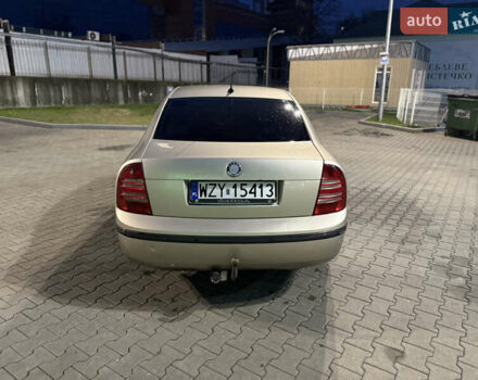 Бежевый Шкода Суперб, объемом двигателя 1.9 л и пробегом 300 тыс. км за 2650 $, фото 2 на Automoto.ua