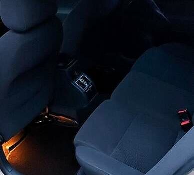 Бежевый Шкода Суперб, объемом двигателя 1.8 л и пробегом 282 тыс. км за 5200 $, фото 3 на Automoto.ua