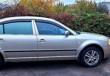 Бежевый Шкода Суперб, объемом двигателя 1.8 л и пробегом 282 тыс. км за 5200 $, фото 4 на Automoto.ua