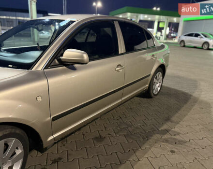 Бежевый Шкода Суперб, объемом двигателя 1.9 л и пробегом 300 тыс. км за 2650 $, фото 7 на Automoto.ua