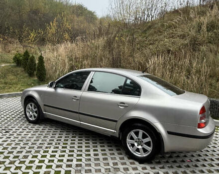 Бежевый Шкода Суперб, объемом двигателя 1.9 л и пробегом 197 тыс. км за 5600 $, фото 5 на Automoto.ua