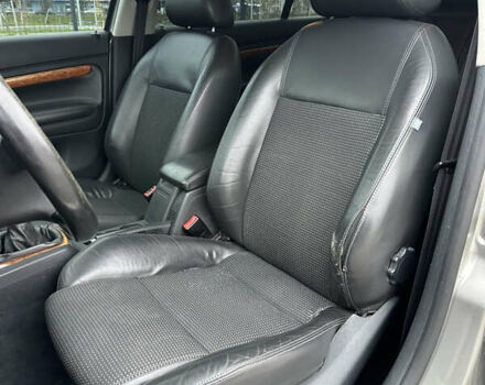 Бежевый Шкода Суперб, объемом двигателя 2 л и пробегом 245 тыс. км за 5990 $, фото 15 на Automoto.ua