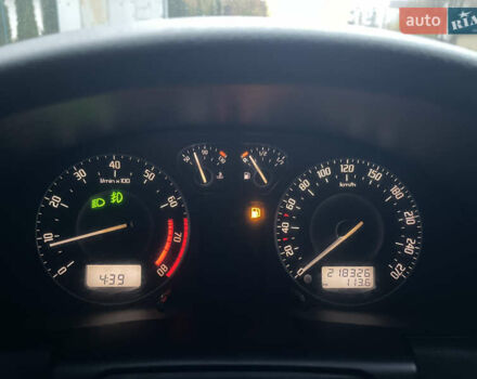 Бежевий Шкода Суперб, об'ємом двигуна 1.78 л та пробігом 218 тис. км за 3800 $, фото 29 на Automoto.ua