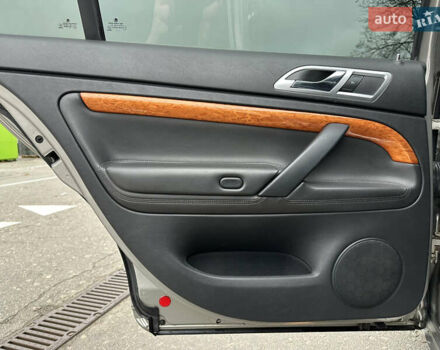 Бежевый Шкода Суперб, объемом двигателя 2 л и пробегом 245 тыс. км за 5990 $, фото 23 на Automoto.ua