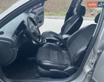 Бежевий Шкода Суперб, об'ємом двигуна 1.78 л та пробігом 218 тис. км за 3800 $, фото 10 на Automoto.ua