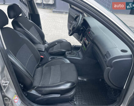 Бежевий Шкода Суперб, об'ємом двигуна 1.78 л та пробігом 218 тис. км за 3800 $, фото 17 на Automoto.ua