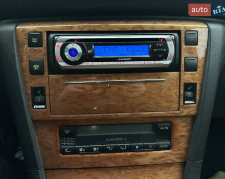 Бежевый Шкода Суперб, объемом двигателя 2 л и пробегом 245 тыс. км за 5990 $, фото 12 на Automoto.ua