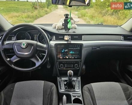 Бежевий Шкода Суперб, об'ємом двигуна 1.8 л та пробігом 195 тис. км за 9500 $, фото 5 на Automoto.ua