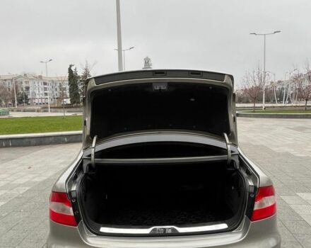 Бежевий Шкода Суперб, об'ємом двигуна 2 л та пробігом 255 тис. км за 10600 $, фото 2 на Automoto.ua