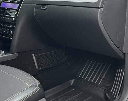 Бежевый Шкода Суперб, объемом двигателя 1.8 л и пробегом 245 тыс. км за 7800 $, фото 18 на Automoto.ua