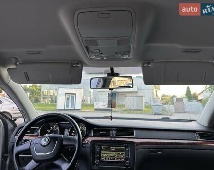 Бежевий Шкода Суперб, об'ємом двигуна 1.8 л та пробігом 141 тис. км за 8500 $, фото 73 на Automoto.ua