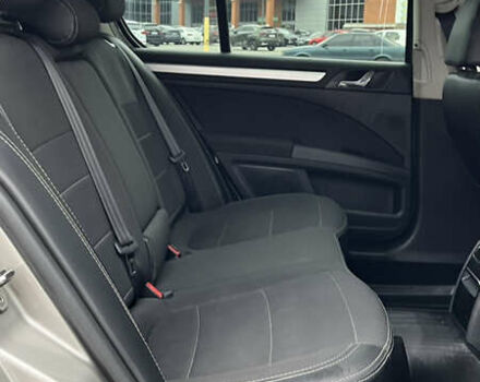 Бежевый Шкода Суперб, объемом двигателя 1.8 л и пробегом 245 тыс. км за 7800 $, фото 26 на Automoto.ua