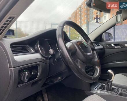 Бежевый Шкода Суперб, объемом двигателя 0 л и пробегом 253 тыс. км за 6900 $, фото 10 на Automoto.ua