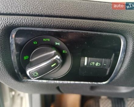 Бежевый Шкода Суперб, объемом двигателя 1.8 л и пробегом 167 тыс. км за 8900 $, фото 26 на Automoto.ua