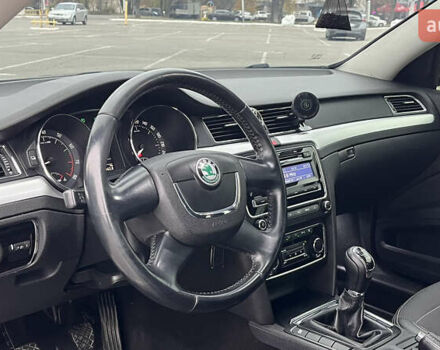 Бежевый Шкода Суперб, объемом двигателя 1.8 л и пробегом 245 тыс. км за 7800 $, фото 13 на Automoto.ua