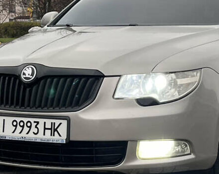 Бежевый Шкода Суперб, объемом двигателя 1.8 л и пробегом 245 тыс. км за 7800 $, фото 1 на Automoto.ua