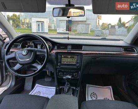 Бежевий Шкода Суперб, об'ємом двигуна 1.8 л та пробігом 141 тис. км за 8500 $, фото 74 на Automoto.ua