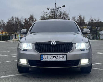 Бежевый Шкода Суперб, объемом двигателя 1.8 л и пробегом 245 тыс. км за 7800 $, фото 2 на Automoto.ua