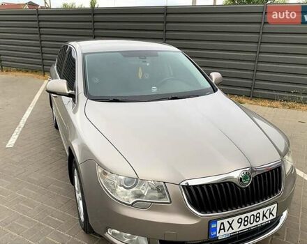 Бежевий Шкода Суперб, об'ємом двигуна 1.8 л та пробігом 165 тис. км за 10000 $, фото 2 на Automoto.ua