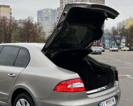 Бежевый Шкода Суперб, объемом двигателя 1.8 л и пробегом 245 тыс. км за 7800 $, фото 29 на Automoto.ua