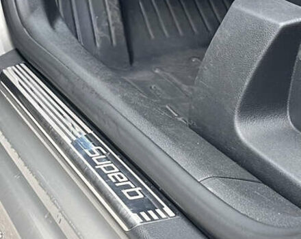 Бежевый Шкода Суперб, объемом двигателя 1.8 л и пробегом 245 тыс. км за 7800 $, фото 15 на Automoto.ua