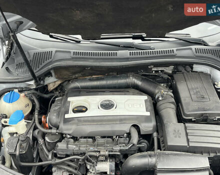 Бежевый Шкода Суперб, объемом двигателя 1.8 л и пробегом 285 тыс. км за 9800 $, фото 8 на Automoto.ua