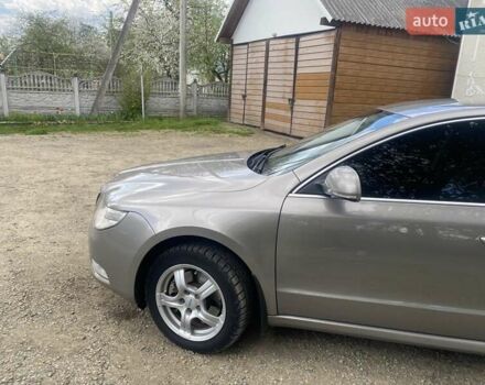 Бежевый Шкода Суперб, объемом двигателя 1.8 л и пробегом 256 тыс. км за 6200 $, фото 2 на Automoto.ua