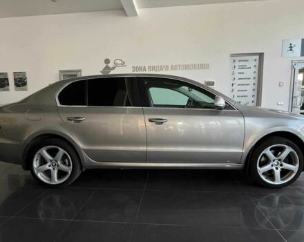 Бежевый Шкода Суперб, объемом двигателя 1.8 л и пробегом 227 тыс. км за 8800 $, фото 7 на Automoto.ua