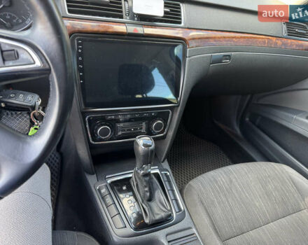 Бежевый Шкода Суперб, объемом двигателя 1.97 л и пробегом 535 тыс. км за 10700 $, фото 8 на Automoto.ua