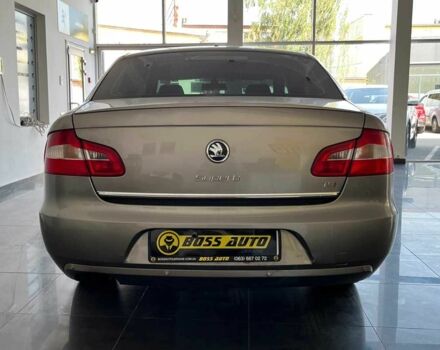 Бежевый Шкода Суперб, объемом двигателя 1.8 л и пробегом 227 тыс. км за 8800 $, фото 5 на Automoto.ua