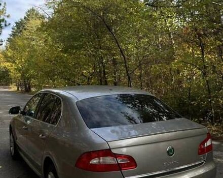 Бежевый Шкода Суперб, объемом двигателя 1.8 л и пробегом 172 тыс. км за 12800 $, фото 5 на Automoto.ua