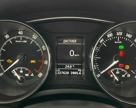 Бежевый Шкода Суперб, объемом двигателя 1.8 л и пробегом 227 тыс. км за 8800 $, фото 11 на Automoto.ua