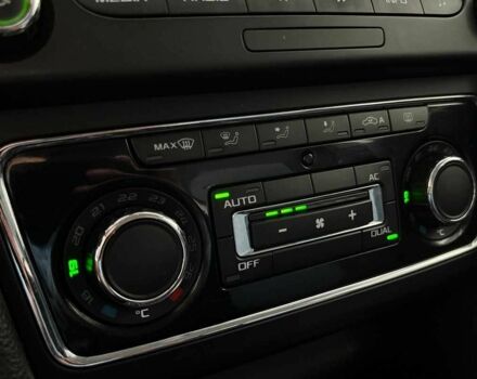 Бежевый Шкода Суперб, объемом двигателя 1.8 л и пробегом 227 тыс. км за 8800 $, фото 14 на Automoto.ua