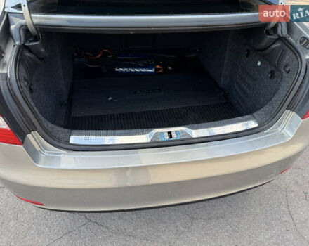 Бежевый Шкода Суперб, объемом двигателя 1.97 л и пробегом 535 тыс. км за 10700 $, фото 14 на Automoto.ua