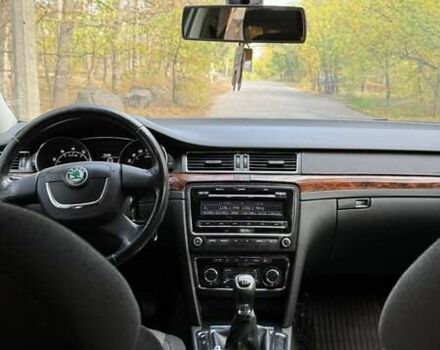 Бежевый Шкода Суперб, объемом двигателя 1.8 л и пробегом 172 тыс. км за 12800 $, фото 6 на Automoto.ua