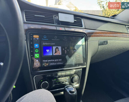 Бежевый Шкода Суперб, объемом двигателя 1.97 л и пробегом 535 тыс. км за 10700 $, фото 12 на Automoto.ua