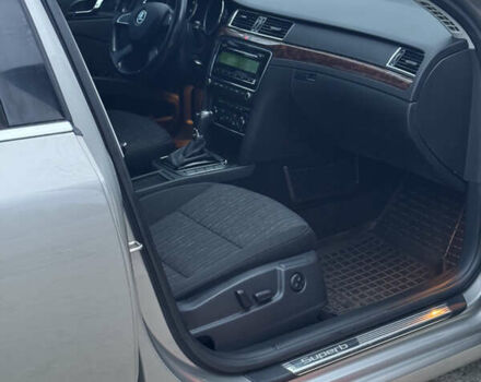 Бежевий Шкода Суперб, об'ємом двигуна 1.8 л та пробігом 187 тис. км за 9500 $, фото 11 на Automoto.ua