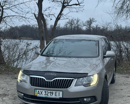 Бежевий Шкода Суперб, об'ємом двигуна 1.8 л та пробігом 187 тис. км за 9500 $, фото 1 на Automoto.ua