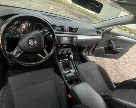 Бежевий Шкода Суперб, об'ємом двигуна 1.8 л та пробігом 164 тис. км за 14800 $, фото 10 на Automoto.ua