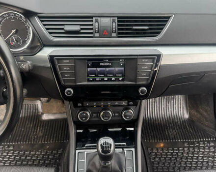 Бежевий Шкода Суперб, об'ємом двигуна 1.8 л та пробігом 164 тис. км за 14800 $, фото 9 на Automoto.ua