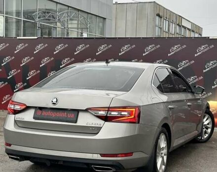 Бежевый Шкода Суперб, объемом двигателя 1.98 л и пробегом 191 тыс. км за 20000 $, фото 7 на Automoto.ua