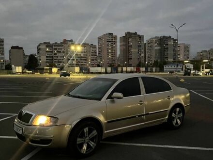 Шкода Суперб 2004 в Борисполе на Automoto.ua Бежевый Шкода Суперб, объемом двигателя 1.9 л и пробегом 440 тыс. км за 4200 $, фото 1 на Automoto.ua