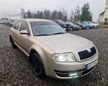 Бежевый Шкода Суперб, объемом двигателя 1.8 л и пробегом 277 тыс. км за 3400 $, фото 1 на Automoto.ua
