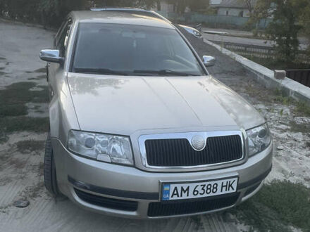 Шкода Суперб 2005 в Коростышеве на Automoto.ua Бежевый Шкода Суперб, объемом двигателя 1.78 л и пробегом 365 тыс. км за 5200 $, фото 1 на Automoto.ua