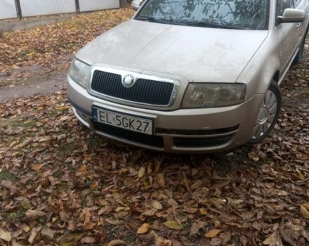 Бежевый Шкода Суперб, объемом двигателя 1.9 л и пробегом 400 тыс. км за 4500 $, фото 1 на Automoto.ua